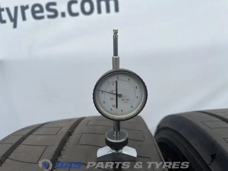 Firestone Firestone 315/70R22.5 FS424 EVO 156/150 M+S 3PMSF gebruikte set - Гума за Камион: снимка 3 Firestone Firestone 315/70R22.5 FS424 EVO 156/150 M+S 3PMSF gebruikte set - Гума за Камион: снимка 3