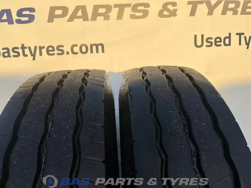 Goodyear Goodyear 13R22.5 OMNITRAC S 156/150 K M+S 3PMSF gebruikte set - Гума за Камион: снимка 2 Goodyear Goodyear 13R22.5 OMNITRAC S 156/150 K M+S 3PMSF gebruikte set - Гума за Камион: снимка 2