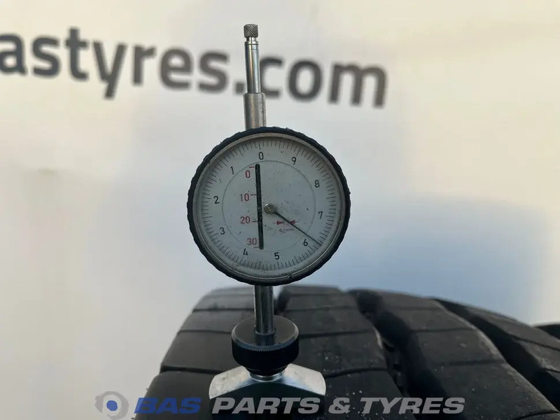 Goodyear Goodyear 13R22.5 OMNITRAC S 156/150 K M+S 3PMSF gebruikte set - Гума за Камион: снимка 3 Goodyear Goodyear 13R22.5 OMNITRAC S 156/150 K M+S 3PMSF gebruikte set - Гума за Камион: снимка 3