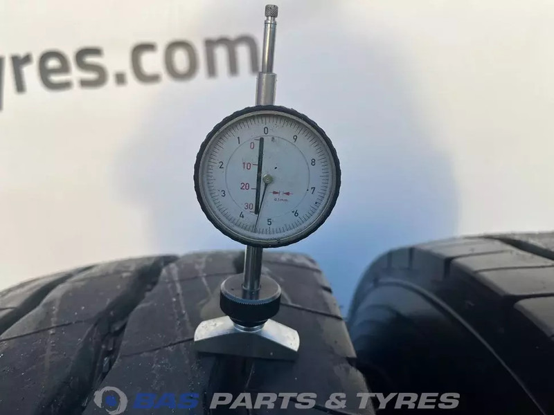 Goodyear Goodyear 13R22.5 OMNITRAC S 156/150 K M+S 3PMSF gebruikte set - Гума за Камион: снимка 3 Goodyear Goodyear 13R22.5 OMNITRAC S 156/150 K M+S 3PMSF gebruikte set - Гума за Камион: снимка 3