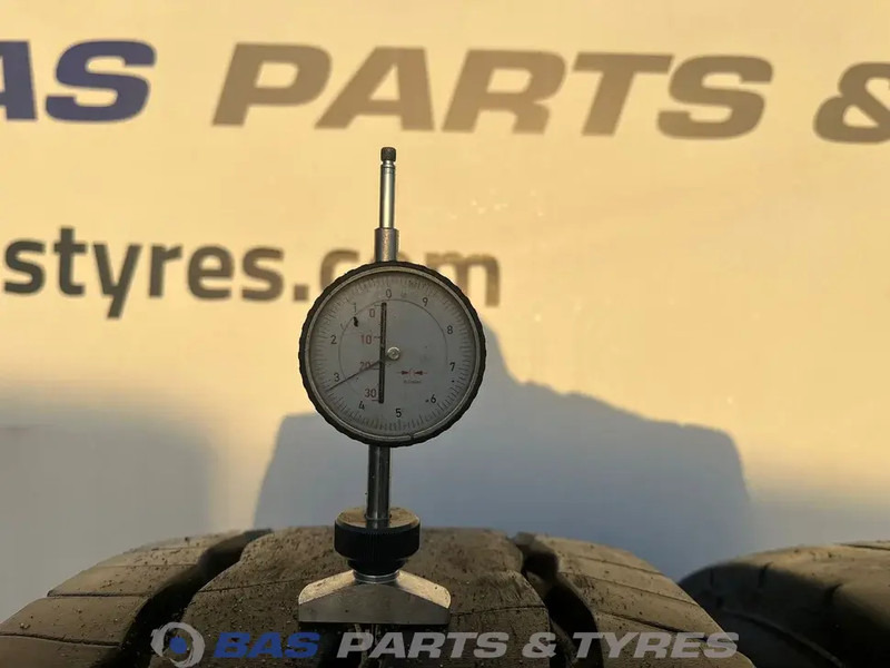 Goodyear Goodyear 13R22.5 OMNITRAC S 156/150 K M+S 3PMSF gebruikte set - Гума за Камион: снимка 3 Goodyear Goodyear 13R22.5 OMNITRAC S 156/150 K M+S 3PMSF gebruikte set - Гума за Камион: снимка 3