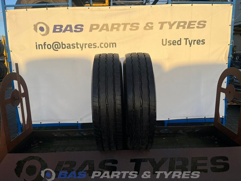 Goodyear Goodyear 13R22.5 OMNITRAC S 156/150 K M+S 3PMSF gebruikte set - Гума за Камион: снимка 1 Goodyear Goodyear 13R22.5 OMNITRAC S 156/150 K M+S 3PMSF gebruikte set - Гума за Камион: снимка 1