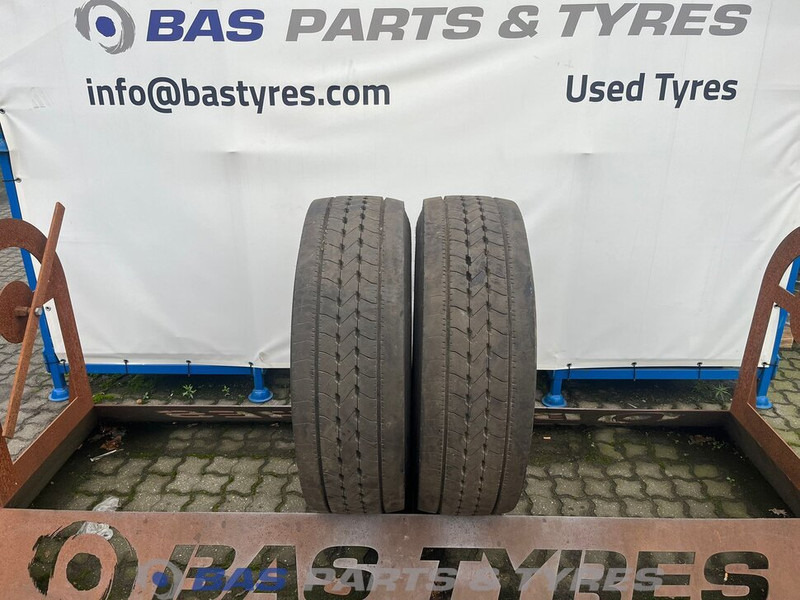 Goodyear Goodyear 315/70R22.5 Kmax S HL G2 156/150 M+S 3PMSF gebruikte set - Гума за Камион: снимка 1 Goodyear Goodyear 315/70R22.5 Kmax S HL G2 156/150 M+S 3PMSF gebruikte set - Гума за Камион: снимка 1