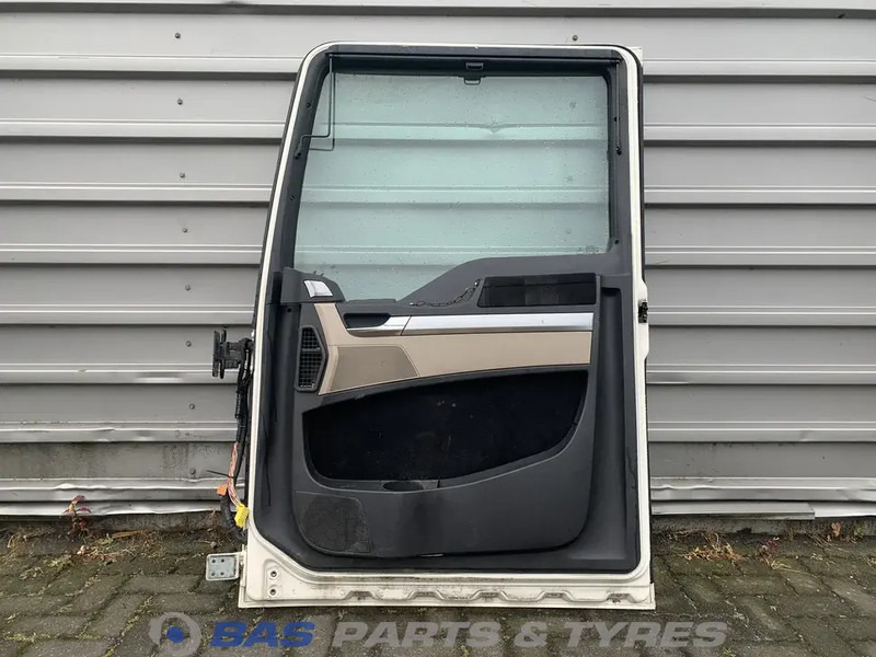 MAN TGX - Врата и части за Камион: снимка 2 MAN TGX - Врата и части за Камион: снимка 2
