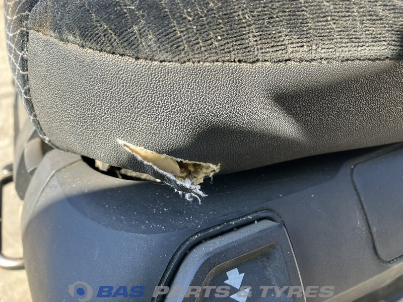 Mercedes-Benz Actros MP4 Bestuurdersstoel Mercedes A 960 910 75 01 - Седалка за Камион: снимка 5 Mercedes-Benz Actros MP4 Bestuurdersstoel Mercedes A 960 910 75 01 - Седалка за Камион: снимка 5