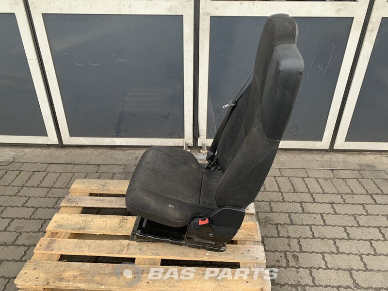 Mercedes-Benz Actros MP4 Bijrijdersstoel Mercedes A 960 910 29 03 - Седалка за Камион: снимка 2 Mercedes-Benz Actros MP4 Bijrijdersstoel Mercedes A 960 910 29 03 - Седалка за Камион: снимка 2
