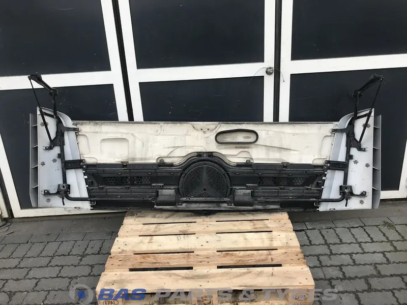 Mercedes-Benz Actros MP4 Frontklep Mercedes A 960 750 15 67 - Радиаторна решетка за Камион: снимка 4 Mercedes-Benz Actros MP4 Frontklep Mercedes A 960 750 15 67 - Радиаторна решетка за Камион: снимка 4