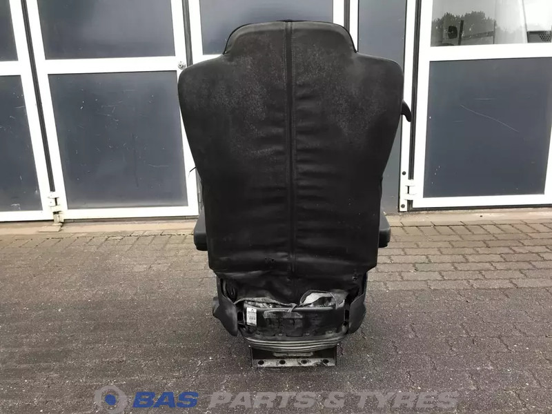 Mercedes-Benz Actros MP4 - Седалка за Камион: снимка 3 Mercedes-Benz Actros MP4 - Седалка за Камион: снимка 3