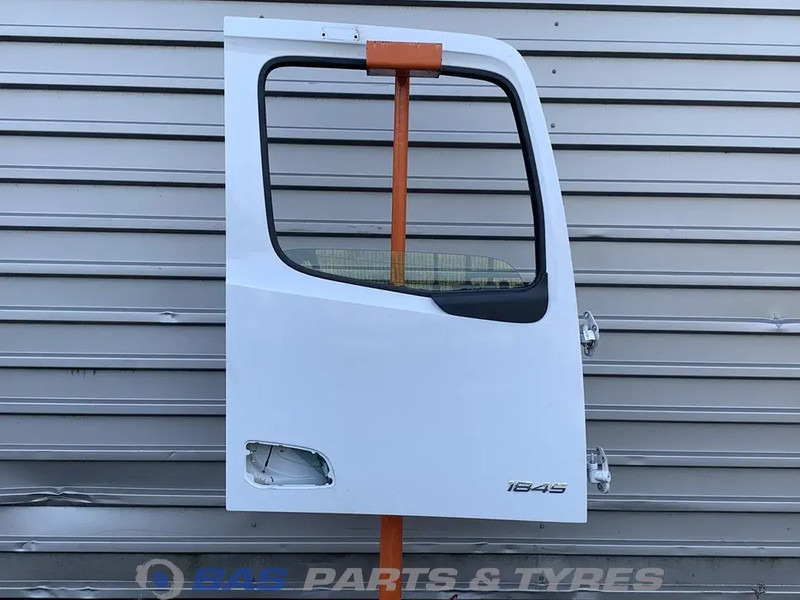 Mercedes-Benz Actros MP4 - Врата и части за Камион: снимка 1 Mercedes-Benz Actros MP4 - Врата и части за Камион: снимка 1