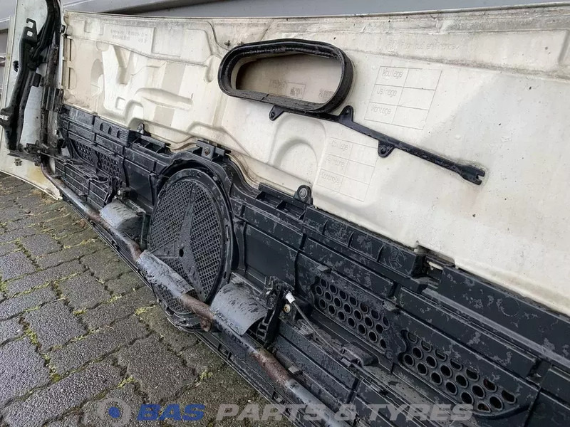 Mercedes-Benz Actros MP4 - Радиаторна решетка за Камион: снимка 3 Mercedes-Benz Actros MP4 - Радиаторна решетка за Камион: снимка 3