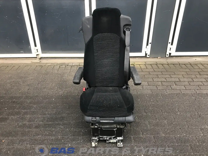Mercedes-Benz Actros MP4 - Седалка за Камион: снимка 1 Mercedes-Benz Actros MP4 - Седалка за Камион: снимка 1