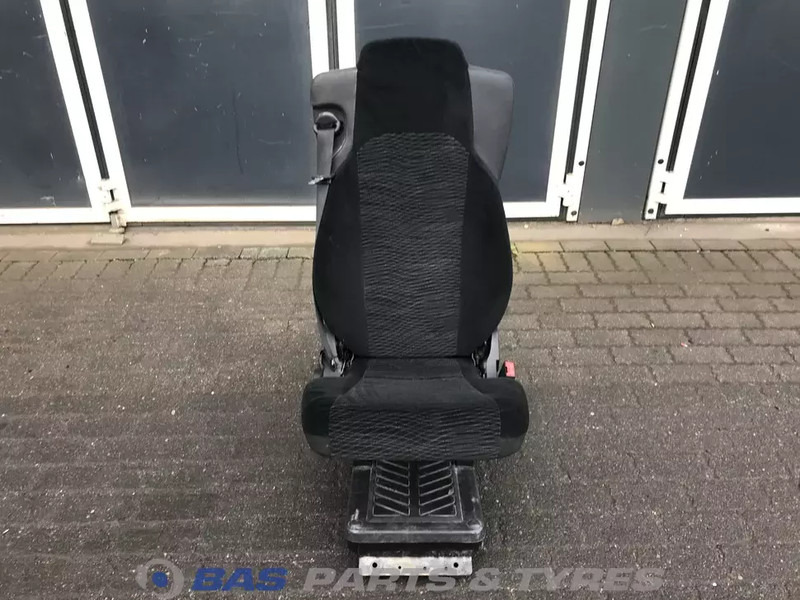 Mercedes-Benz Actros MP4 - Седалка за Камион: снимка 1 Mercedes-Benz Actros MP4 - Седалка за Камион: снимка 1