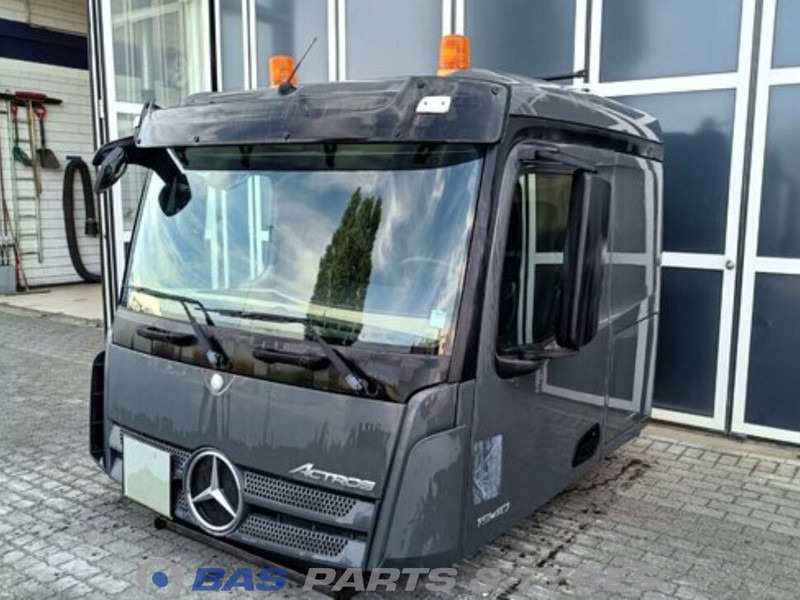 Mercedes-Benz Actros MP4 - Кабина и интериор за Камион: снимка 1 Mercedes-Benz Actros MP4 - Кабина и интериор за Камион: снимка 1