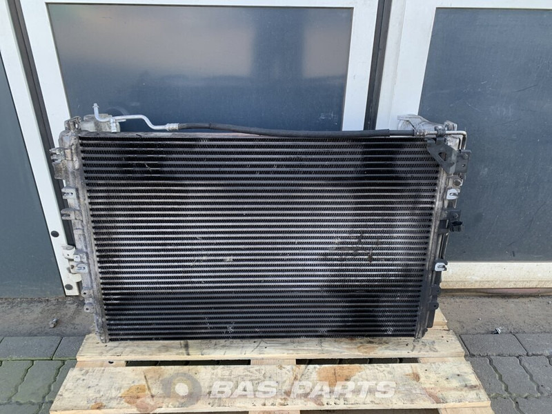 Mercedes-Benz Antos MP4 Intercooler Mercedes A 960 500 07 02 - Интеркулер за Камион: снимка 2 Mercedes-Benz Antos MP4 Intercooler Mercedes A 960 500 07 02 - Интеркулер за Камион: снимка 2