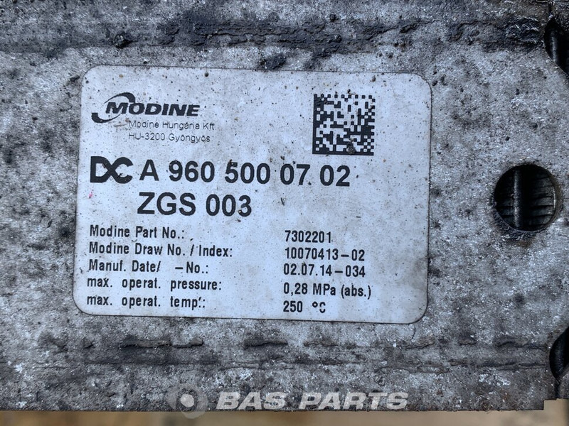 Mercedes-Benz Antos MP4 Intercooler Mercedes A 960 500 07 02 - Интеркулер за Камион: снимка 4 Mercedes-Benz Antos MP4 Intercooler Mercedes A 960 500 07 02 - Интеркулер за Камион: снимка 4