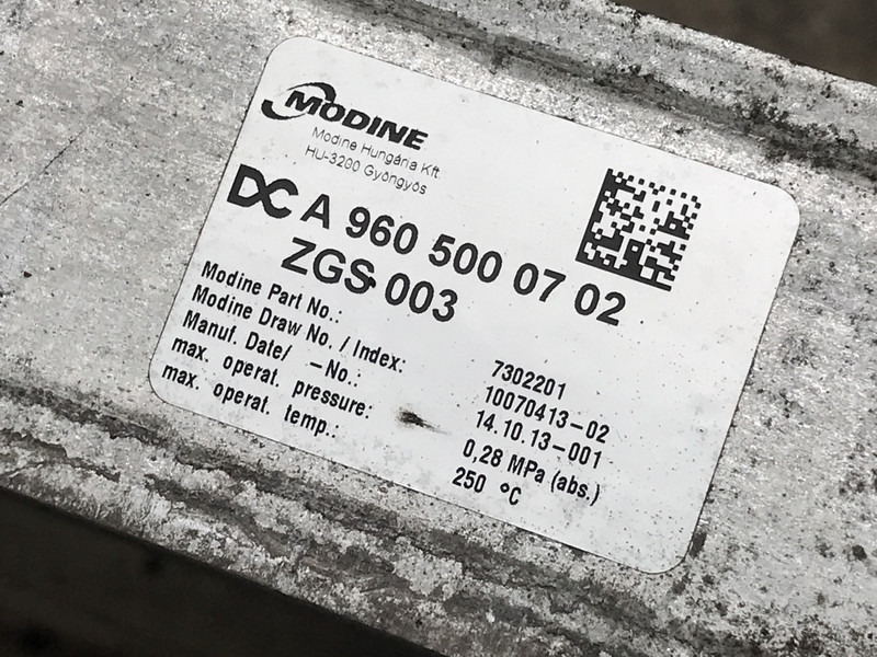 Mercedes-Benz Antos MP4 Intercooler Mercedes A 960 500 07 02 - Интеркулер за Камион: снимка 3 Mercedes-Benz Antos MP4 Intercooler Mercedes A 960 500 07 02 - Интеркулер за Камион: снимка 3