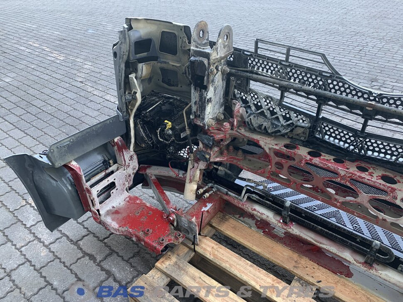 Mercedes-Benz Antos MP4 - Броня за Камион: снимка 4 Mercedes-Benz Antos MP4 - Броня за Камион: снимка 4