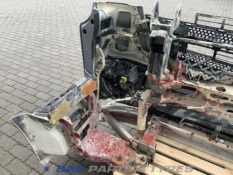 Mercedes-Benz Antos MP4 - Броня за Камион: снимка 4 Mercedes-Benz Antos MP4 - Броня за Камион: снимка 4