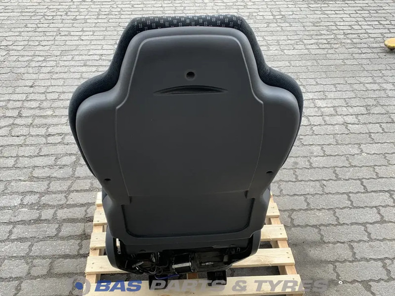 Mercedes-Benz Atego MP2 - Седалка за Камион: снимка 3 Mercedes-Benz Atego MP2 - Седалка за Камион: снимка 3