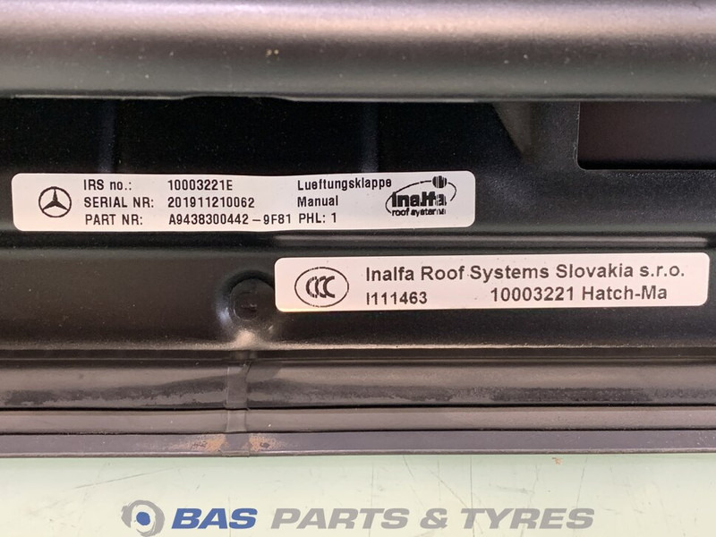 Mercedes-Benz Dakluik Mercedes A 943 830 04 42 - Слънцезащитна козирка за Камион: снимка 3 Mercedes-Benz Dakluik Mercedes A 943 830 04 42 - Слънцезащитна козирка за Камион: снимка 3