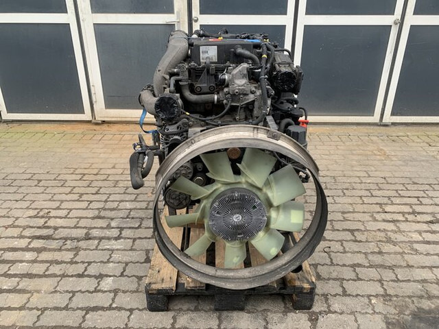 Renault D-Serie - Двигател за Камион: снимка 2 Renault D-Serie - Двигател за Камион: снимка 2