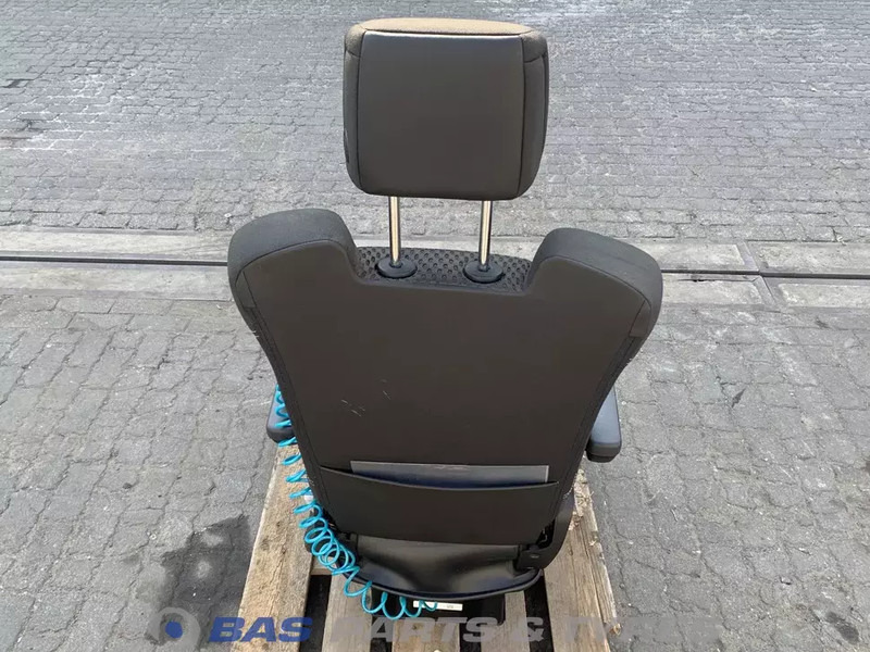 Renault T-Serie - Седалка за Камион: снимка 3 Renault T-Serie - Седалка за Камион: снимка 3