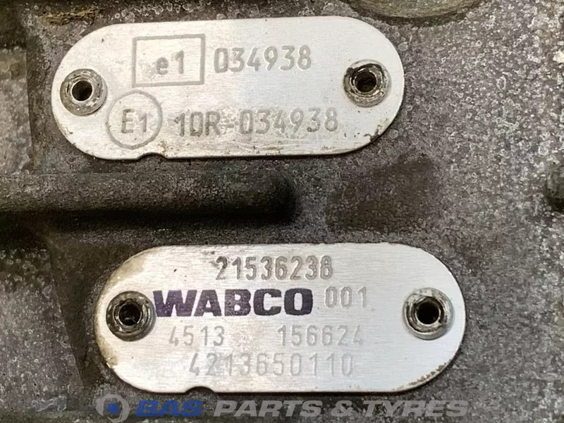 Renault Versnellingsbakdeksel Renault 7420917637 - Скоростна кутия за Камион: снимка 3 Renault Versnellingsbakdeksel Renault 7420917637 - Скоростна кутия за Камион: снимка 3