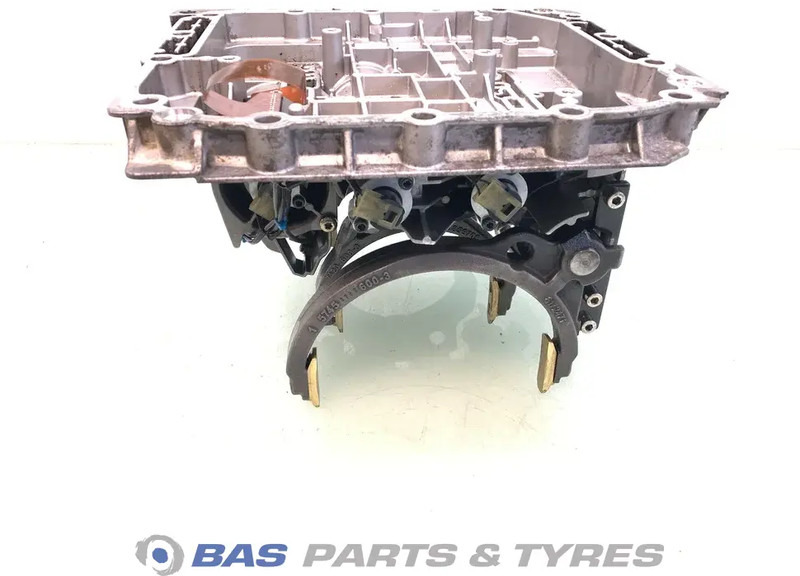 Renault Versnellingsbakdeksel Renault 7421244590 - Скоростна кутия за Камион: снимка 2 Renault Versnellingsbakdeksel Renault 7421244590 - Скоростна кутия за Камион: снимка 2