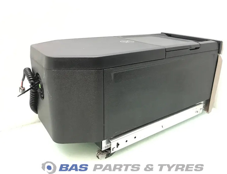 DAF XG Koelkast DAF 35 Liter 2318729 - Резервни части за Камион: снимка 4 DAF XG Koelkast DAF 35 Liter 2318729 - Резервни части за Камион: снимка 4