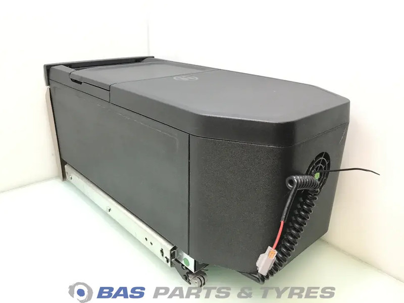 DAF XG Koelkast DAF 35 Liter 2318729 - Резервни части за Камион: снимка 3 DAF XG Koelkast DAF 35 Liter 2318729 - Резервни части за Камион: снимка 3