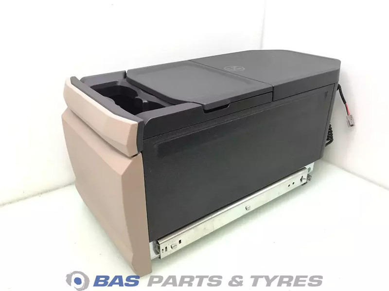 DAF XG Koelkast DAF 35 Liter 2318729 - Резервни части за Камион: снимка 2 DAF XG Koelkast DAF 35 Liter 2318729 - Резервни части за Камион: снимка 2