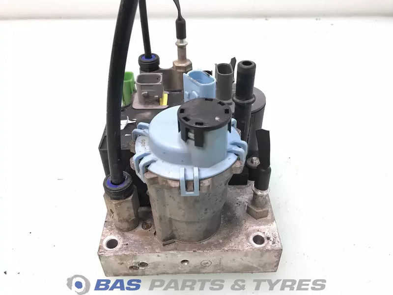 Renault AdBlue pomp Renault 7421679299 - Резервни части за Камион: снимка 4 Renault AdBlue pomp Renault 7421679299 - Резервни части за Камион: снимка 4