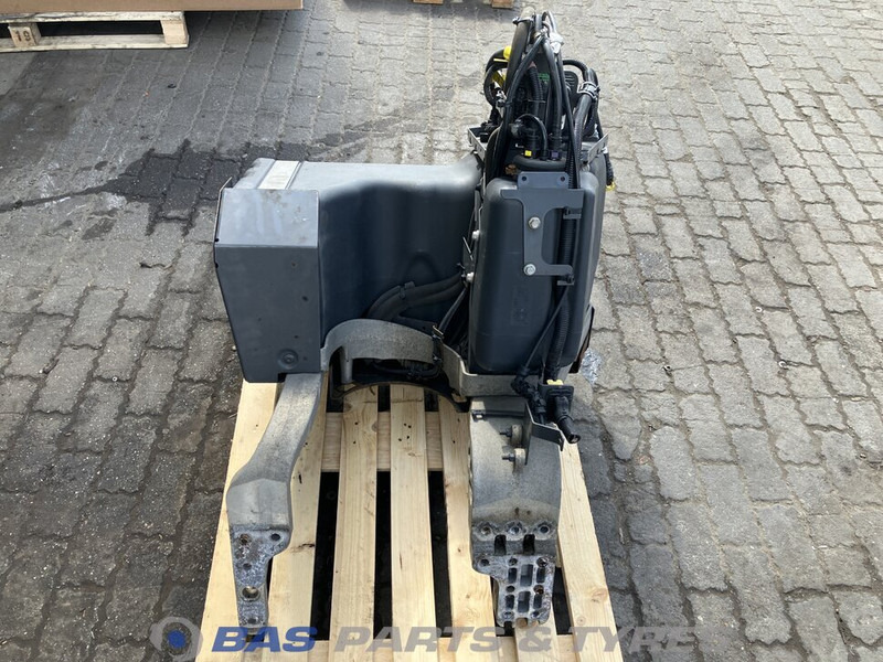 Volvo Volvo AdBlue tank 21232204 - Резервни части за Камион: снимка 3 Volvo Volvo AdBlue tank 21232204 - Резервни части за Камион: снимка 3