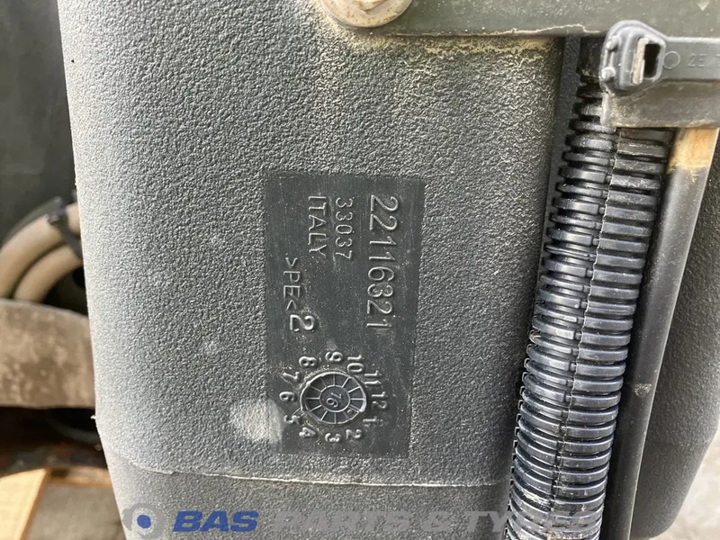 Volvo Volvo AdBlue tank 21232204 - Резервни части за Камион: снимка 5 Volvo Volvo AdBlue tank 21232204 - Резервни части за Камион: снимка 5