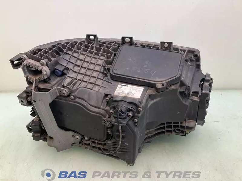 Scania - Преден фар за Камион: снимка 2 Scania - Преден фар за Камион: снимка 2