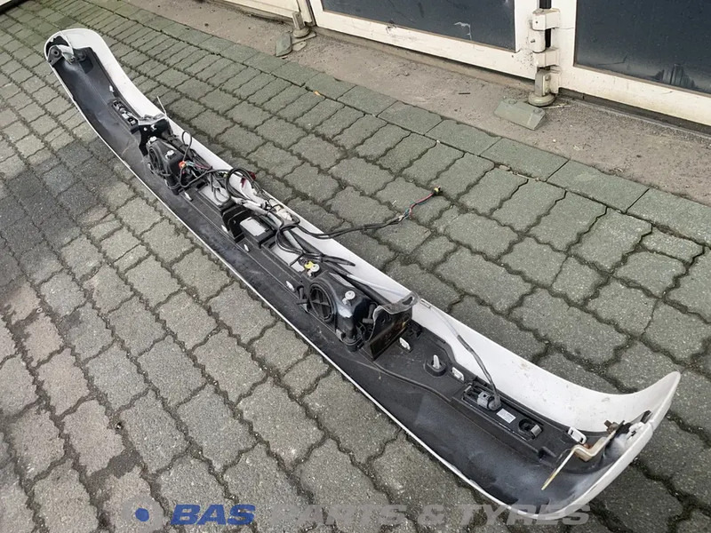 Scania Zonneklep Scania 2312092 - Слънцезащитна козирка за Камион: снимка 4 Scania Zonneklep Scania 2312092 - Слънцезащитна козирка за Камион: снимка 4