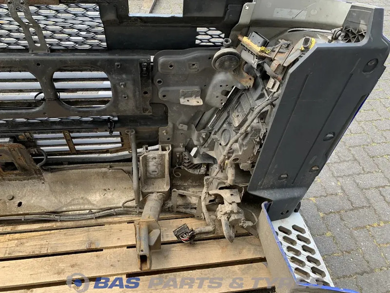 Volvo FH4 Bumper Volvo 82139942 - Броня за Камион: снимка 5 Volvo FH4 Bumper Volvo 82139942 - Броня за Камион: снимка 5