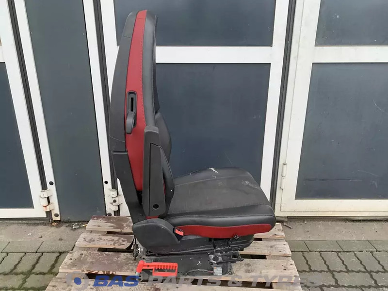 Volvo FH4 - Седалка за Камион: снимка 4 Volvo FH4 - Седалка за Камион: снимка 4