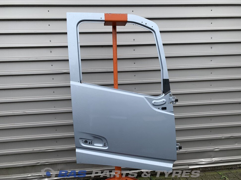 Volvo FH4 - Врата и части за Камион: снимка 1 Volvo FH4 - Врата и части за Камион: снимка 1