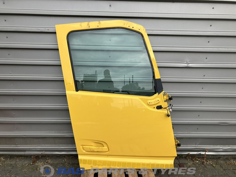 Volvo FH4B - Врата и части за Камион: снимка 1 Volvo FH4B - Врата и части за Камион: снимка 1