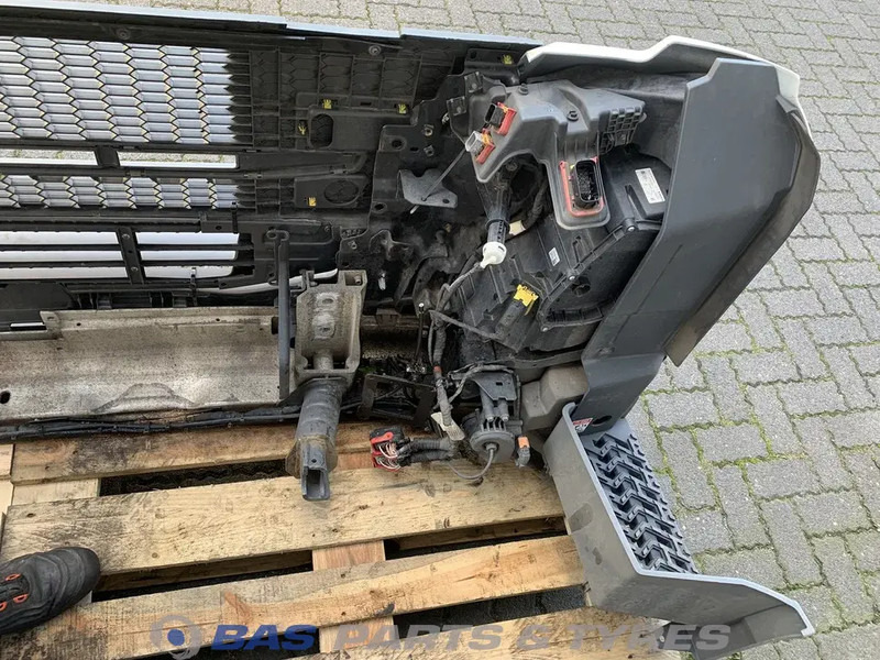 Volvo FM5 Bumper Volvo 84407376 - Броня за Камион: снимка 5 Volvo FM5 Bumper Volvo 84407376 - Броня за Камион: снимка 5