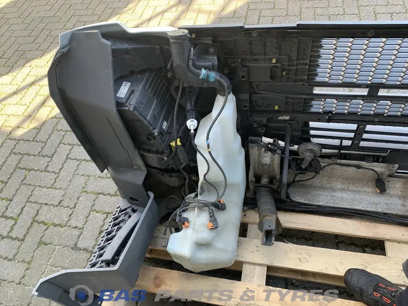 Volvo FM5 Bumper Volvo 84407376 - Броня за Камион: снимка 4 Volvo FM5 Bumper Volvo 84407376 - Броня за Камион: снимка 4