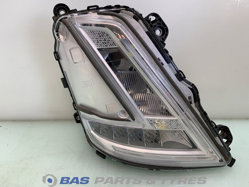 Volvo FM5 Koplamp Rechts 23752806 - Преден фар за Камион: снимка 1 Volvo FM5 Koplamp Rechts 23752806 - Преден фар за Камион: снимка 1