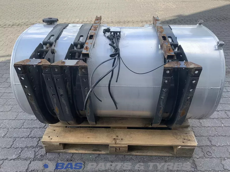 Volvo  - Резервоар за гориво за Камион: снимка 3 Volvo  - Резервоар за гориво за Камион: снимка 3