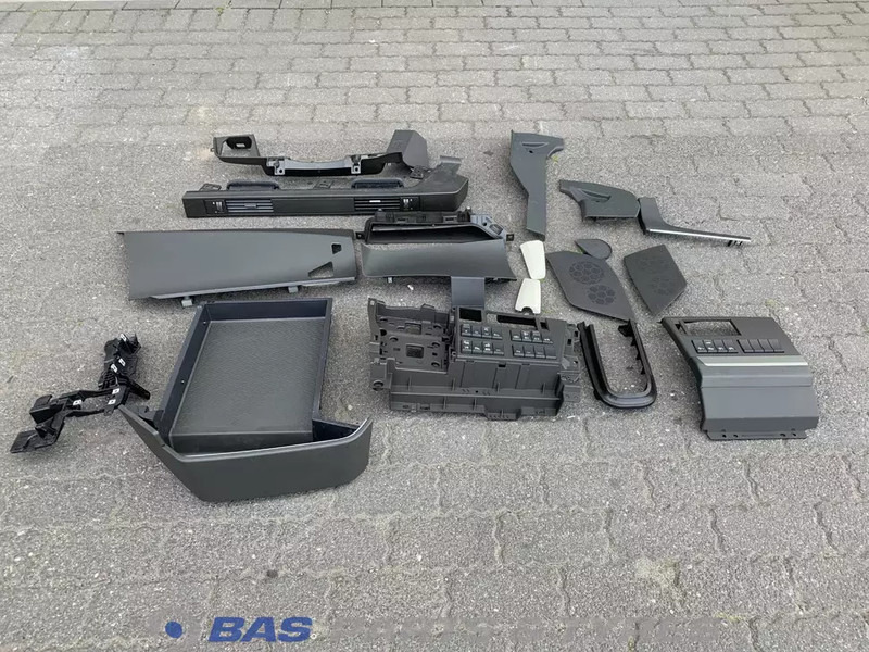 Volvo - Табло за Камион: снимка 3 Volvo - Табло за Камион: снимка 3