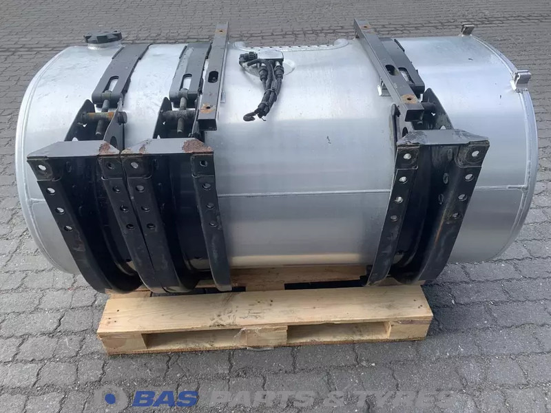 Volvo  - Резервоар за гориво за Камион: снимка 3 Volvo  - Резервоар за гориво за Камион: снимка 3