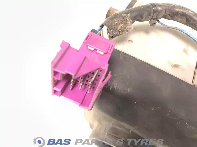 Webasto Universeel Standkachel 20383404 - Отопление/ Вентилация за Камион: снимка 3 Webasto Universeel Standkachel 20383404 - Отопление/ Вентилация за Камион: снимка 3