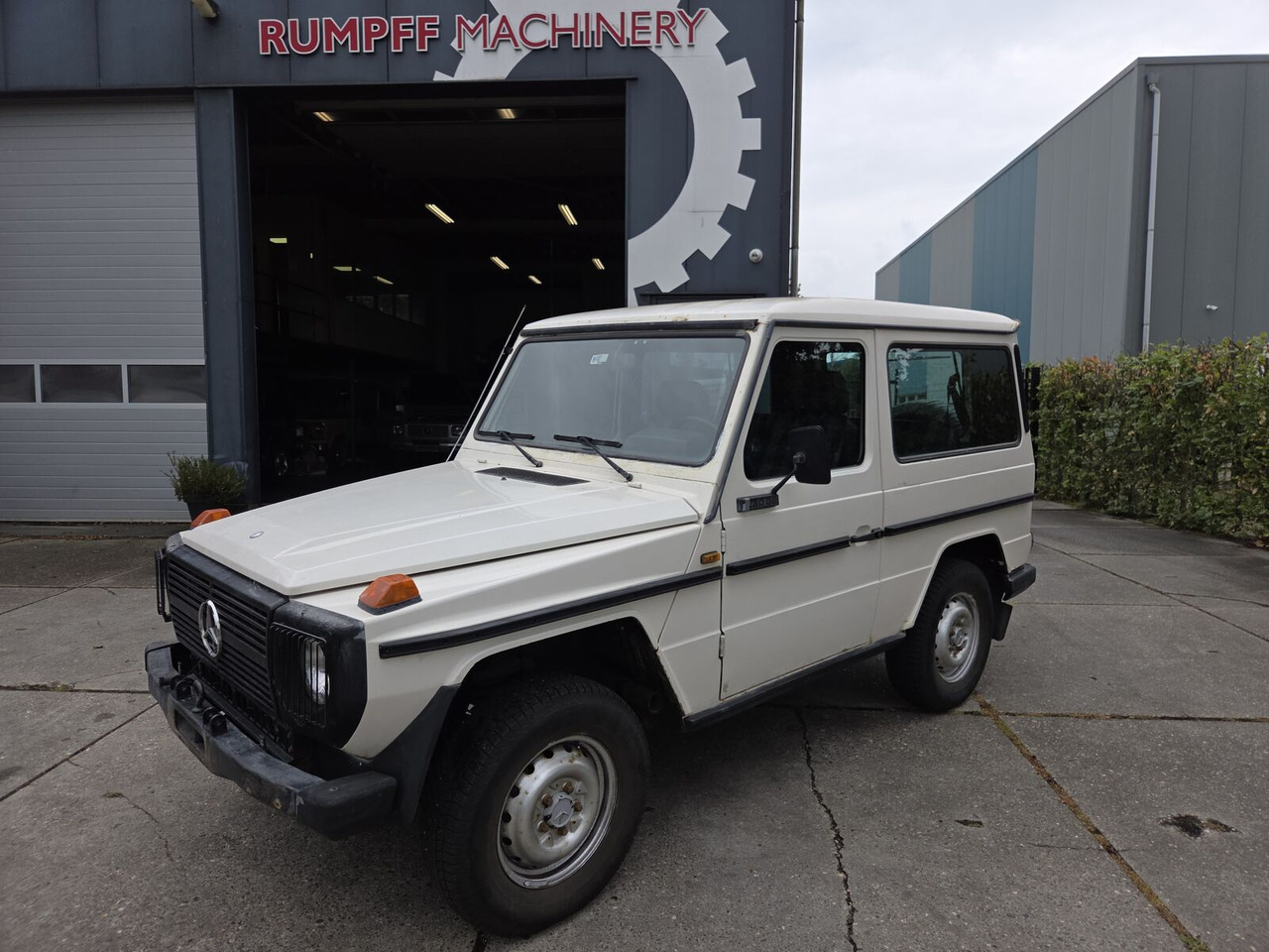 Mercedes-Benz G-klasse 230GE 1985 SUV - Джип: снимка 1 Mercedes-Benz G-klasse 230GE 1985 SUV - Джип: снимка 1