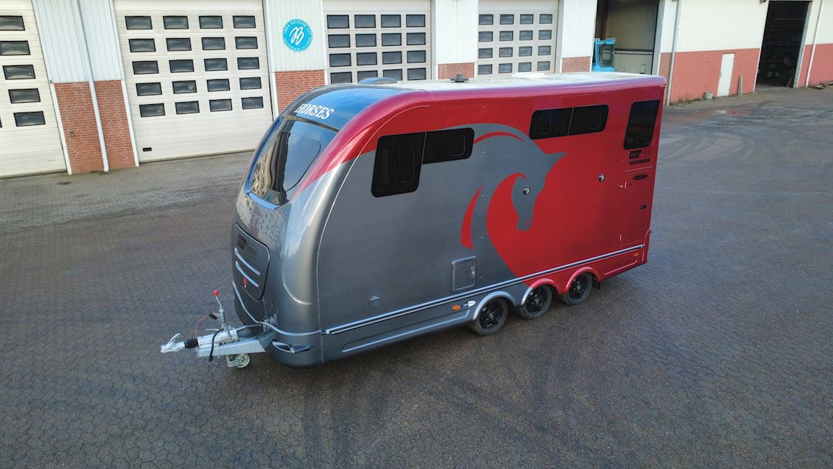 Equi-Trek Star-Treka - Ремарке за коне: снимка 1 Equi-Trek Star-Treka - Ремарке за коне: снимка 1
