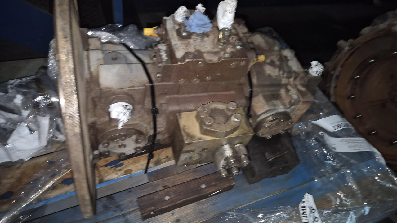 BOMBA LIEBHERR LPVD107 - Хидравлична помпа за Строителна техника: снимка 2 BOMBA LIEBHERR LPVD107 - Хидравлична помпа за Строителна техника: снимка 2